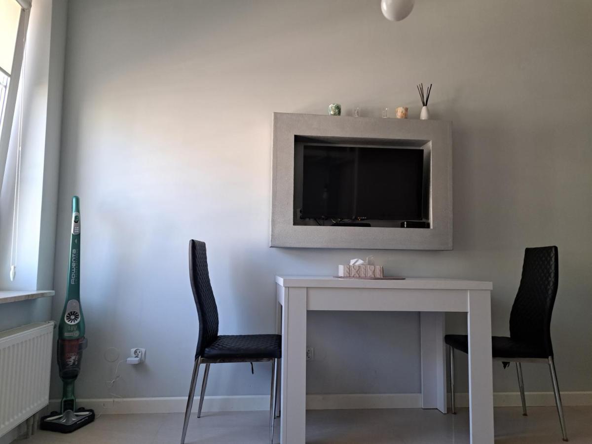 Apartment Zeglarska 4 *